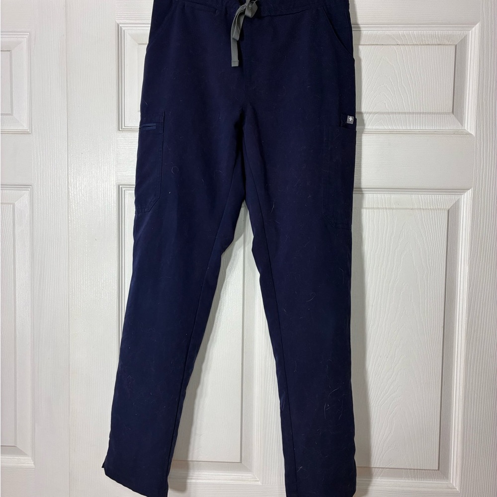 Figs size small navy blue yola scrub pants.